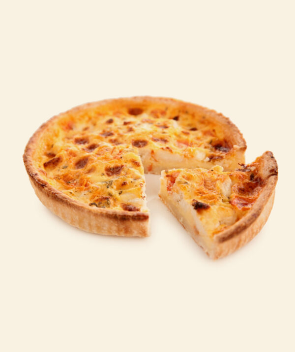 Quiche lorraine maison de La Douce Mie avec pâte croustillante et garniture crémeuse